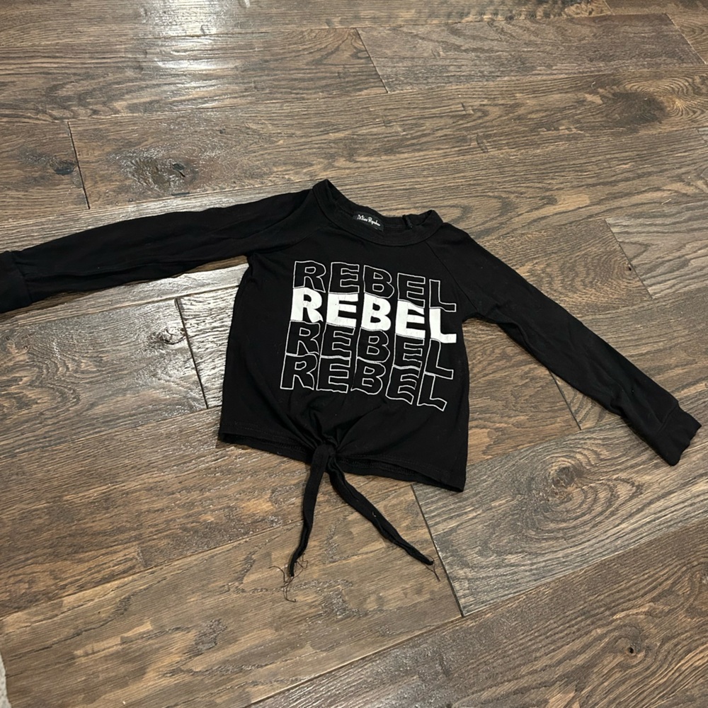 Miss Popular- Rebel Black Tie-Front Top with White Graphic Size 2T